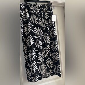 Ellen Tracy Monochrome Leaf Skirt